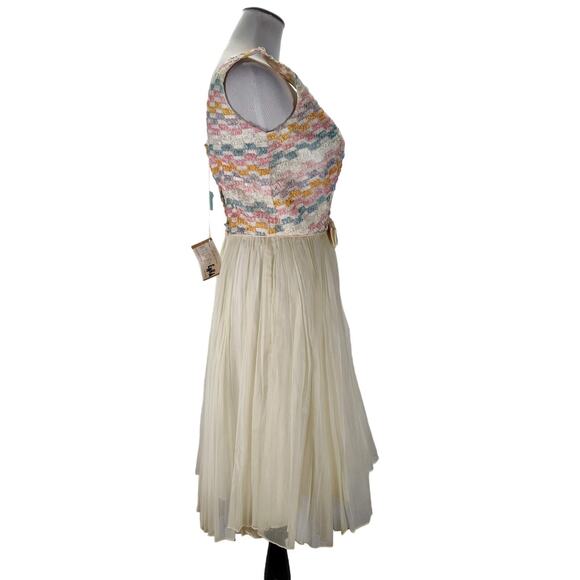 Vintage 60s Fit and Flare Coquette Party Dress Size 6 Ivory Enka Nylon Chiffon - Picture 2 of 16